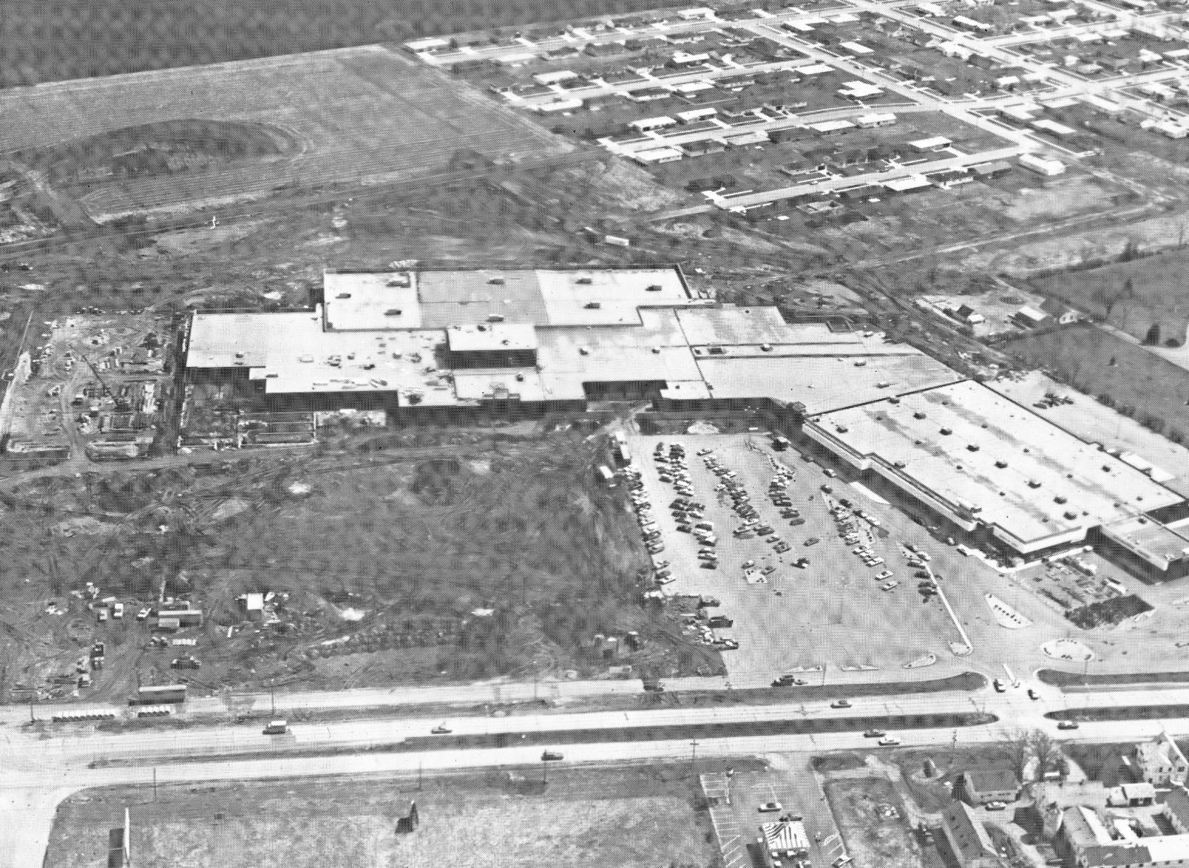 GazetteHistory_Mall1
